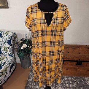 Vibe Plus Plaid Keyhole Swing Dress | Mustard Yellow | Size 2X